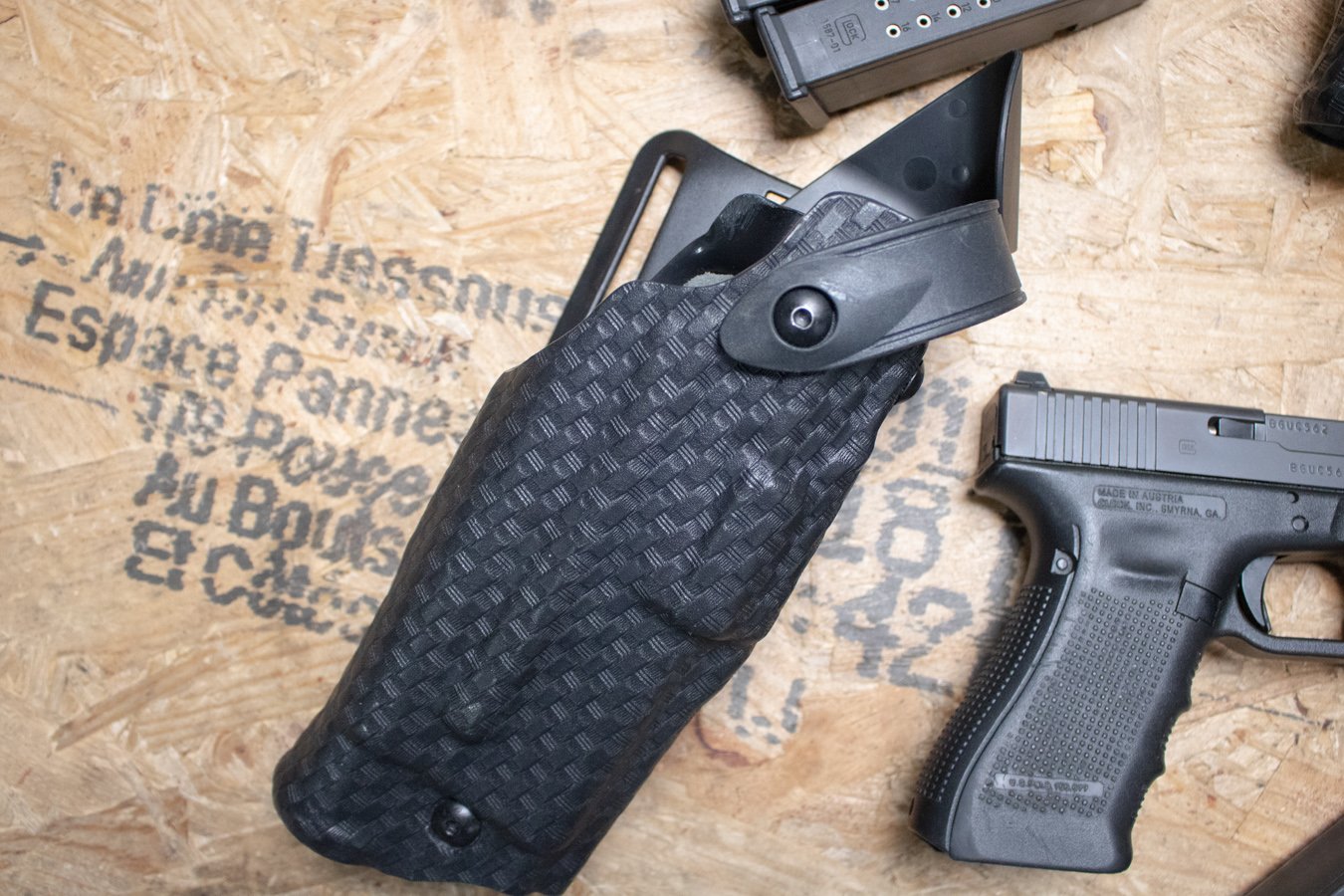GLOCK 17 Gen4 9mm Police Trade-In Pistols with TLR-1 Light and Safariland Holster (Very Good Condition)